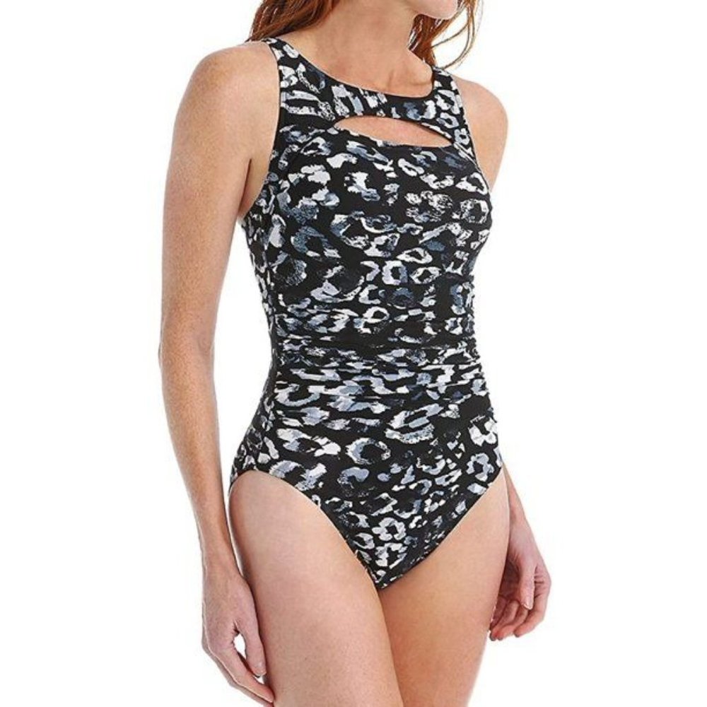 Magicsuit Woman's Sz 8 Black and White Leopard Printed Ruched Slimming Swimsuit